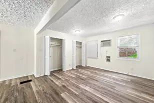 2559 Dale Creek Dr NW, Atlanta, GA 30318 - Photo 18
