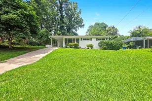 2559 Dale Creek Dr NW, Atlanta, GA 30318 - Photo 2