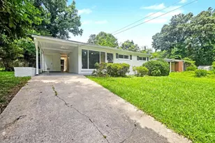 2559 Dale Creek Dr NW, Atlanta, GA 30318 - Photo 6