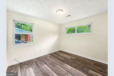 2559 Dale Creek Drive NW, Atlanta, GA 30318 - Photo 20