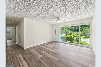 2559 Dale Creek Drive NW, Atlanta, GA 30318 - Photo 10