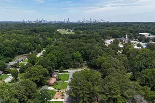2559 Dale Creek Dr NW, Atlanta, GA 30318 - Photo 40