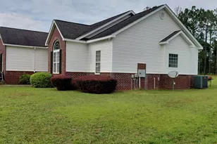 585 Live Oak Way Way, Dublin, GA 31021 - Photo 2