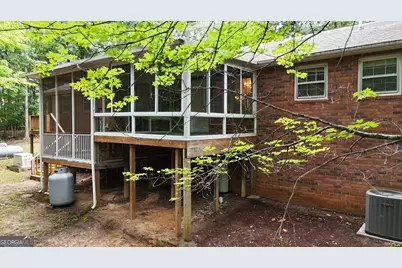 240 Bent Oak Drive, Cornelia, GA 30531 - Photo 8