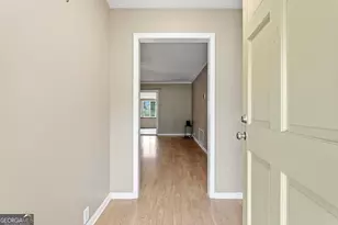 19 Colonial Dr, Newnan, GA 30263 - Photo 8