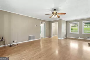 19 Colonial Dr, Newnan, GA 30263 - Photo 12