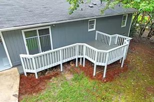 100 Julie Cir, Griffin, GA 30223 - Photo 4