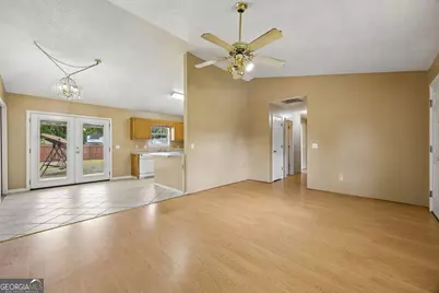 103 Almond Circle, Kingsland, GA 31548 - Photo 4