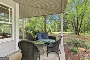 207 Steeplechase, Barnesville, GA 30204 - Photo 4