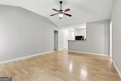 7373 Gossamer Street, Union City, GA 30291 - Photo 18