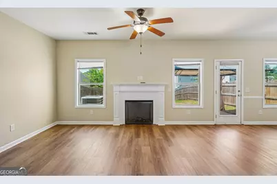 103 Highland Pointe Circle E, Dawsonville, GA 30534 - Photo 2