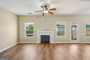 103 Highland Pointe Cir E, Dawsonville, GA 30534 - Photo 2