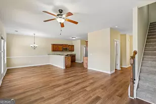 103 Highland Pointe Cir E, Dawsonville, GA 30534 - Photo 4