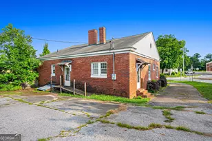529 E Howell St, Hartwell, GA 30643 - Photo 4