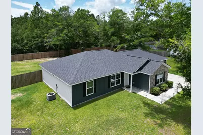 449 Linden Drive, Jesup, GA 31545 - Photo 2
