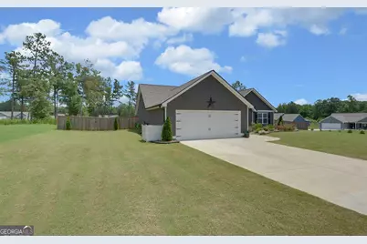 155 Joseph Lane, Hartwell, GA 30643 - Photo 2