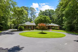 114 Willowcrest Way, Lagrange, GA 30240 - Photo 2