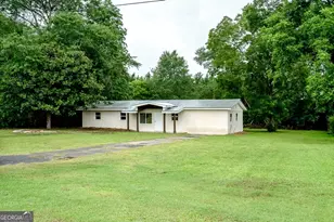 2057 Proctor St, Rentz, GA 31075 - Photo 1