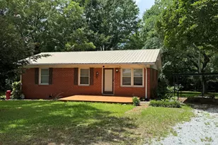 121 Almar St, Tignall, GA 30668 - Photo 1