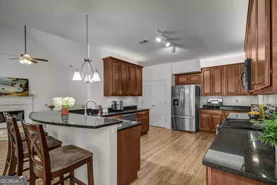 148 Marie Farms North Drive, Newnan, GA 30268 - Photo 4