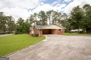 2608 Winchester Rd, Waycross, GA 31501 - Photo 40