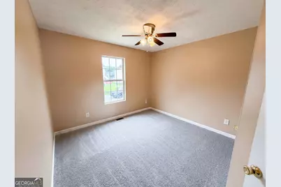 2195 Clayton Ridge, Lithonia, GA 30058 - Photo 4