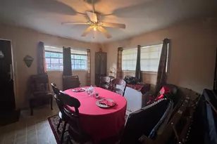 314 Durrence St, Glennville, GA 30427 - Photo 10