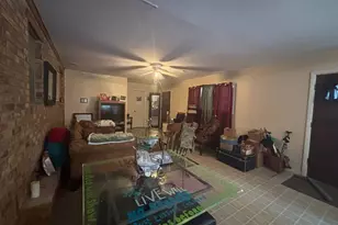 314 Durrence St, Glennville, GA 30427 - Photo 8