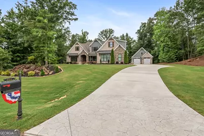 204 Tuxedo Circle, Forsyth, GA 31029 - Photo 2