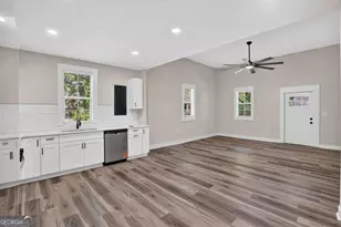 16 Berry Ave, Newnan, GA 30263 - Photo 18