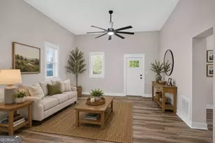 16 Berry Ave, Newnan, GA 30263 - Photo 8