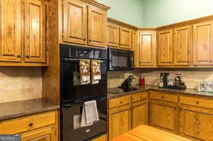 224 Oak Ave, Pinehurst, GA 31070 - Photo 10