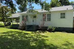 1511 W Poplar St, Griffin, GA 30224 - Photo 1