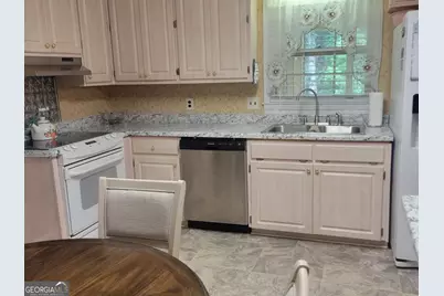 146 Cascade Circle, Lagrange, GA 30241 - Photo 10