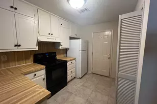 1047 Chestnut Oak Ct NE, Conyers, GA 30012 - Photo 10