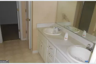 429 Rosewood Circle, Jonesboro, GA 30238 - Photo 16
