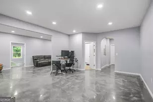 105 Pineland Dr, Newnan, GA 30263 - Photo 34