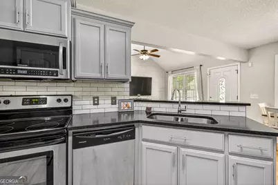 175 Wellington Place, Brunswick, GA 31523 - Photo 14