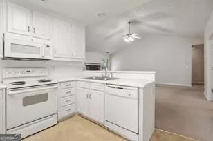 147 Laurel Ln, Social Circle, GA 30025 - Photo 2