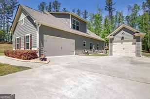 153 Carlow Ct, Newnan, GA 30263 - Photo 2