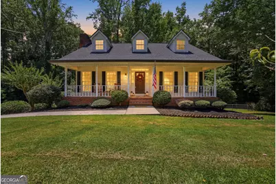 579 Wesley Circle, Toccoa, GA 30577 - Photo 2