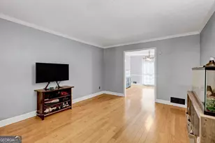 4162 Riverdale Dr, Snellville, GA 30039 - Photo 8