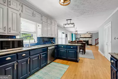 4162 Riverdale Drive, Snellville, GA 30039 - Photo 12