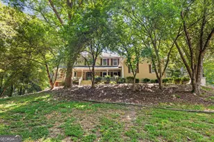 4162 Riverdale Dr, Snellville, GA 30039 - Photo 2