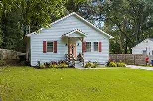 2533 Romain Way, East Point, GA 30344 - Photo 2