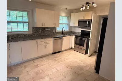 2677 Lancaster Drive, Atlanta, GA 30344 - Photo 2
