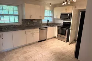 2677 Lancaster Dr, Atlanta, GA 30344 - Photo 2