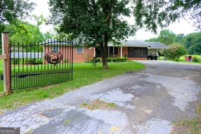 2394 E Broomtown Road, Lafayette, GA 30728 - Photo 2