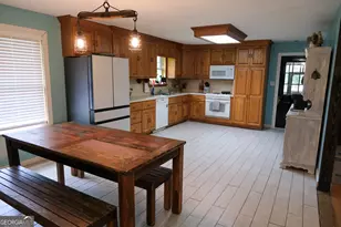 2394 E Broomtown Rd, Lafayette, GA 30728 - Photo 10