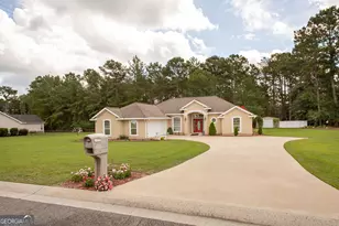 2506 Lejuene Rd, Waycross, GA 31501 - Photo 4